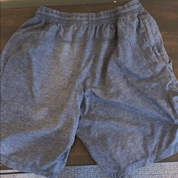 Lululemon Pacebreaker Short 9” Grey (M) - Picture 2 of 2